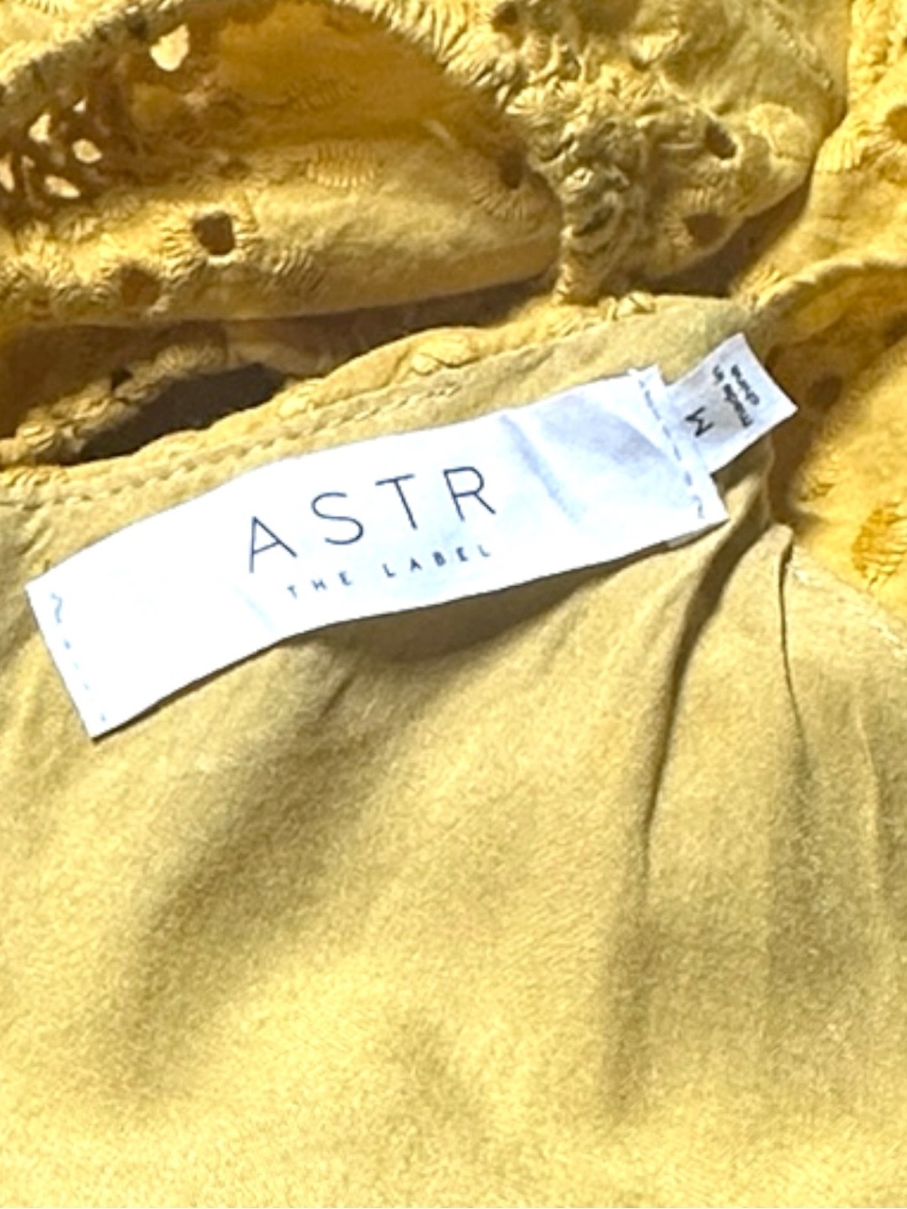 ASTR The Label Open Back and Side Eyelet Dress in Yellow. Size Medium - Picture 13 of 14